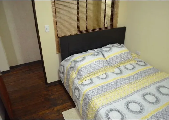 #4 Private Room Close To Airport